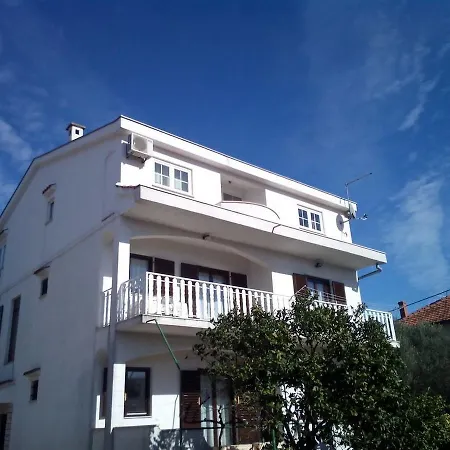 Ante Apartamento *